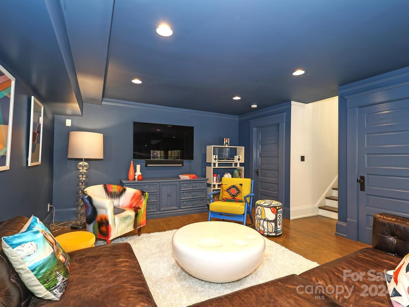 Elizabeth - Residential