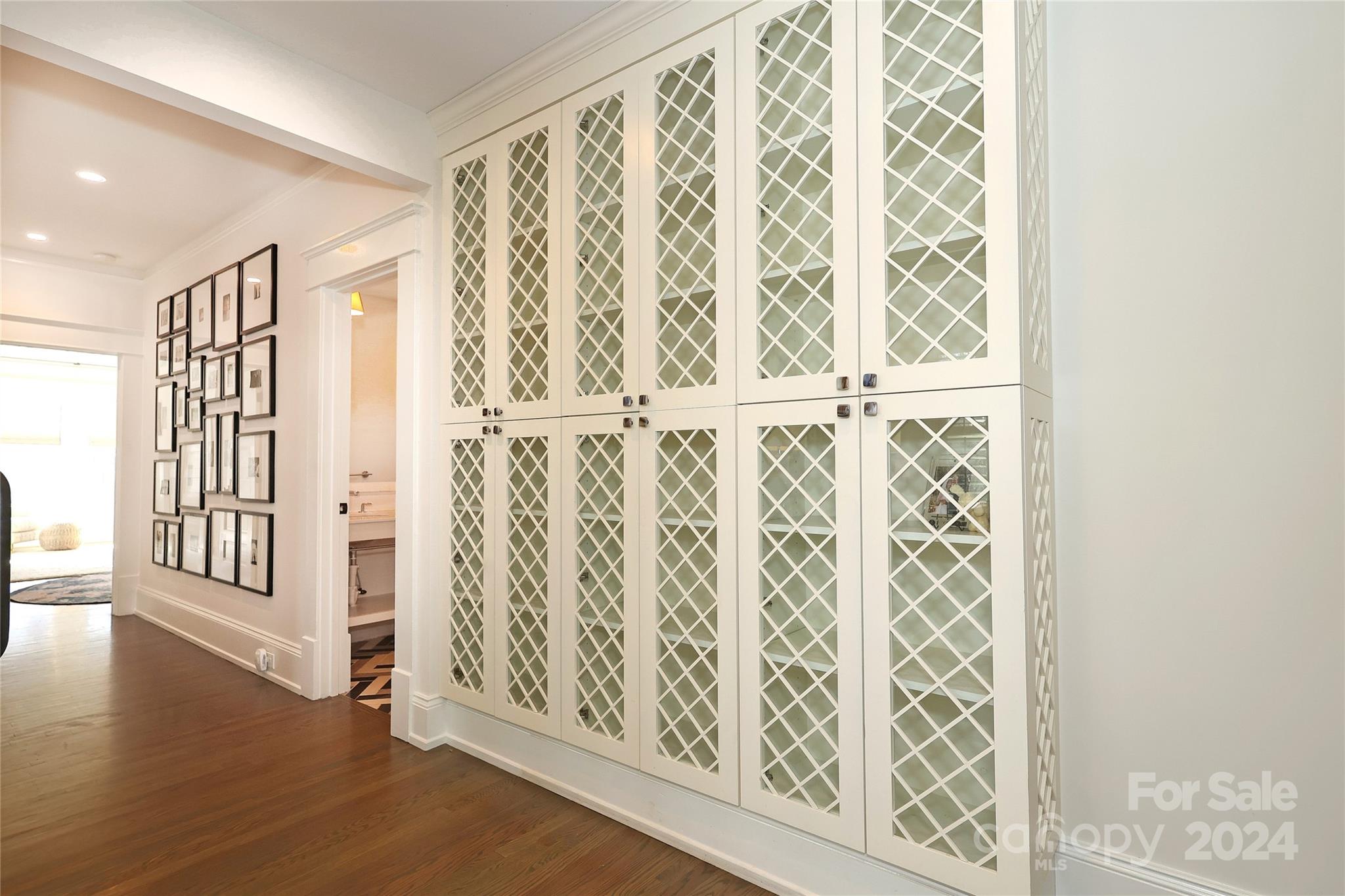 Elizabeth - Residential