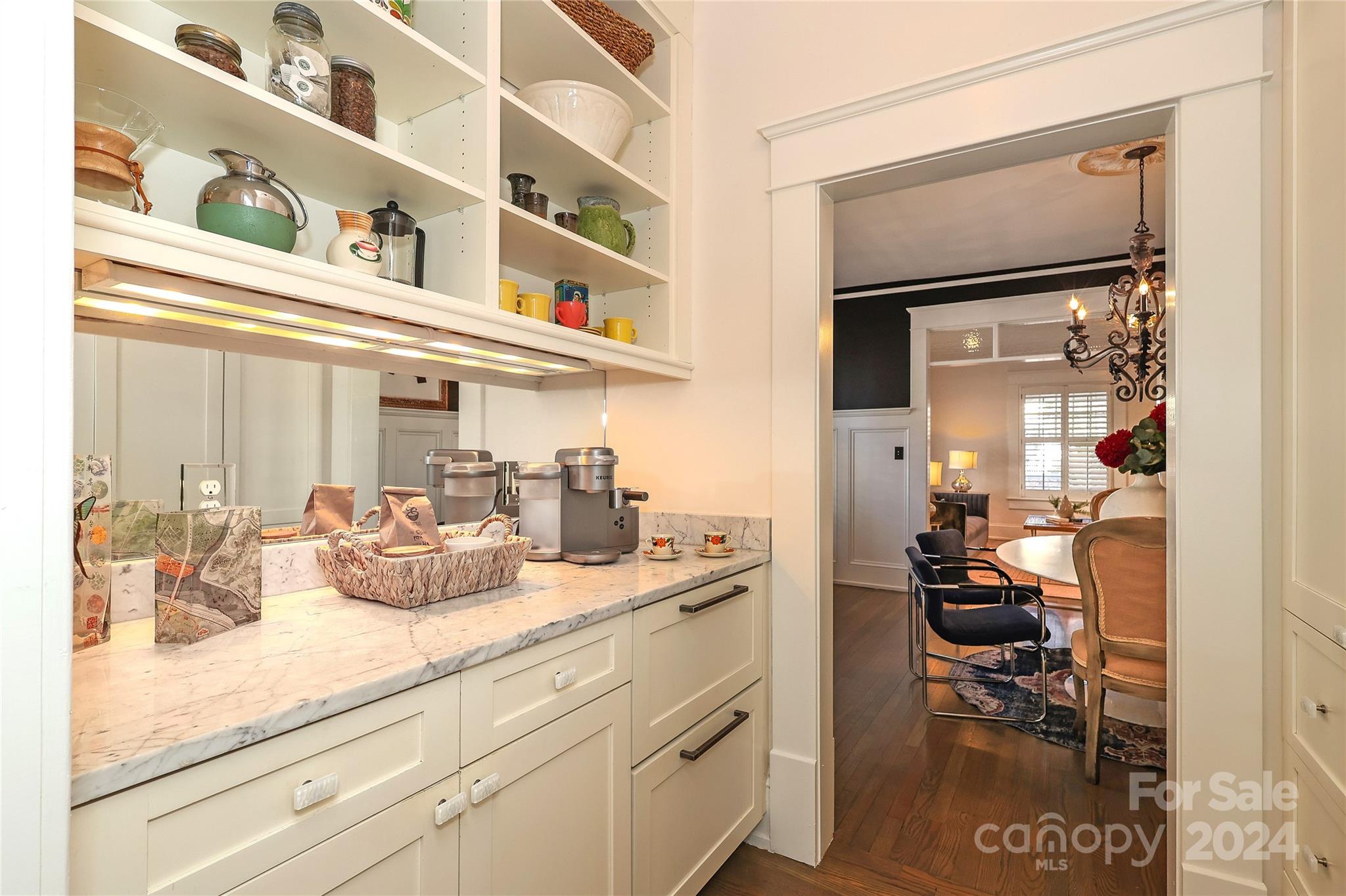 Elizabeth - Residential