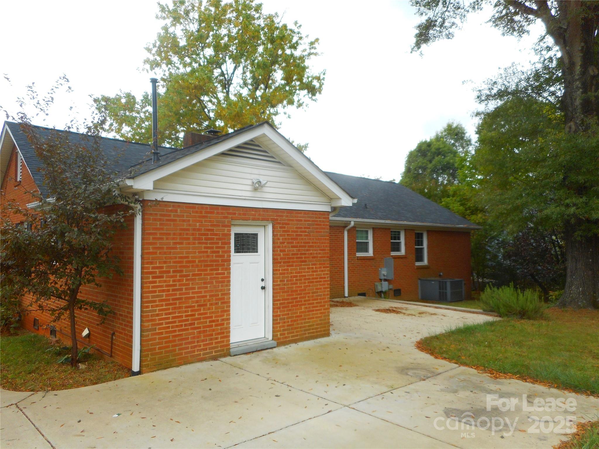 College Downs - Residential Lease