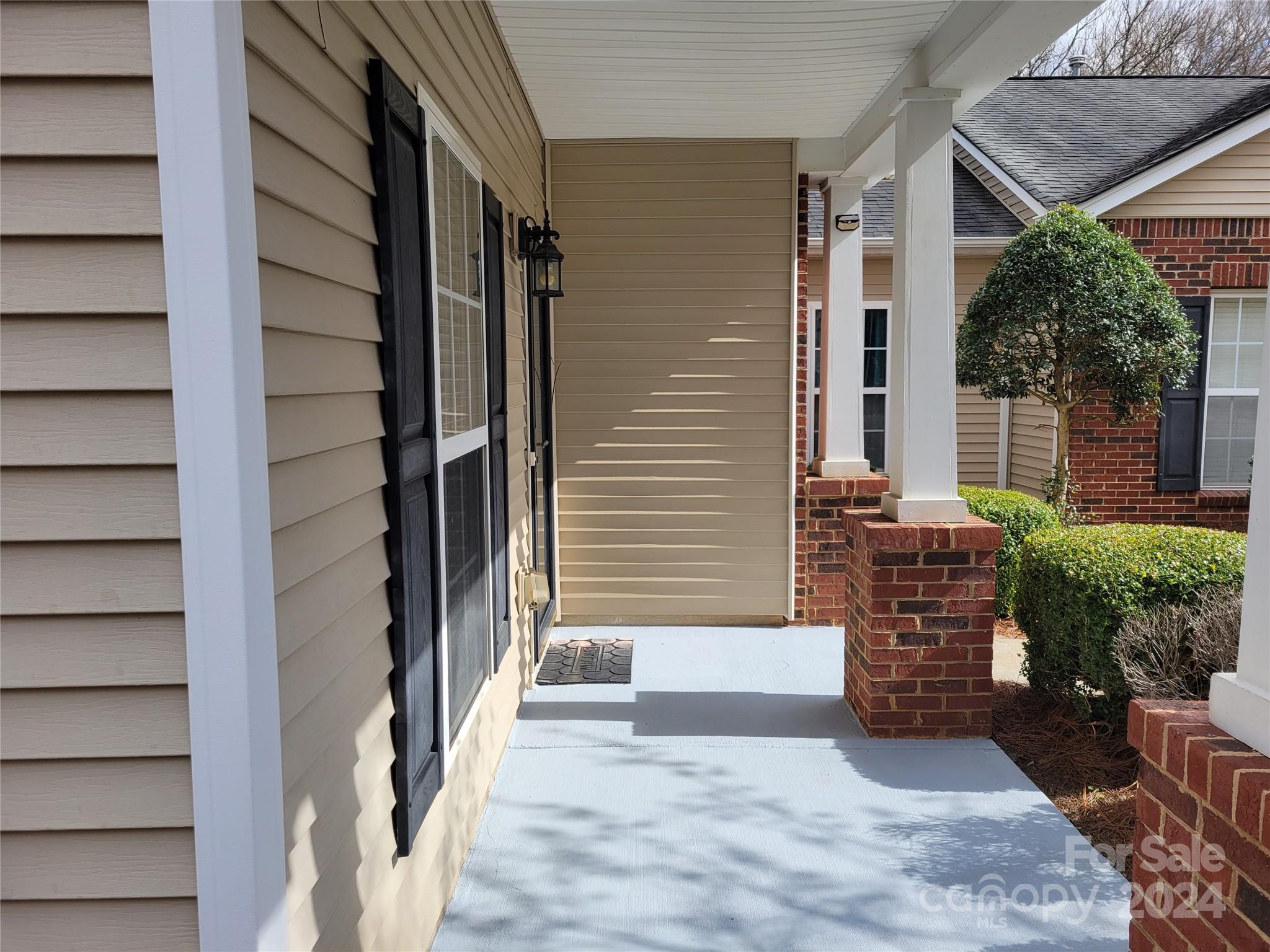 Village Glen - Residential