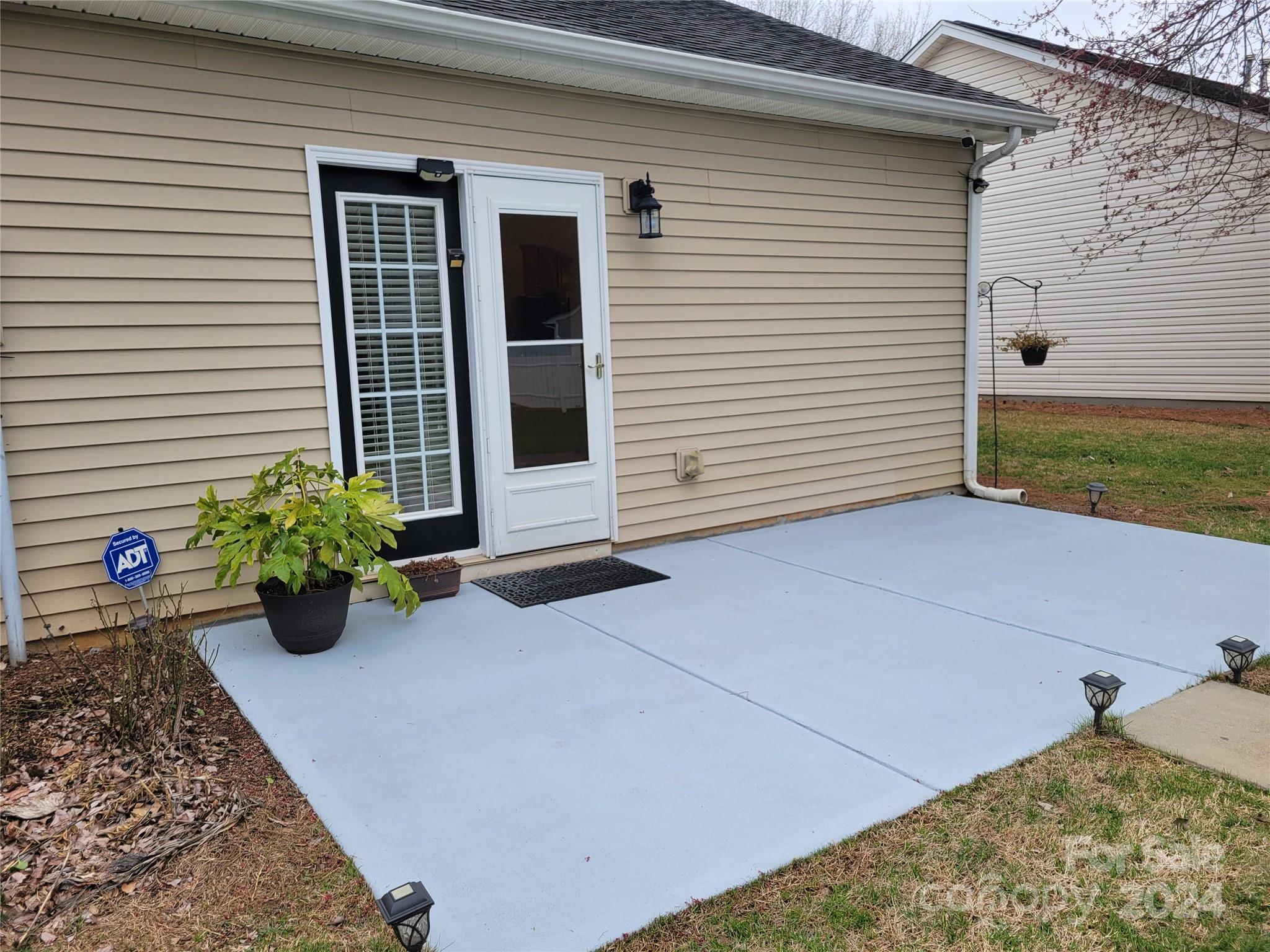 Village Glen - Residential