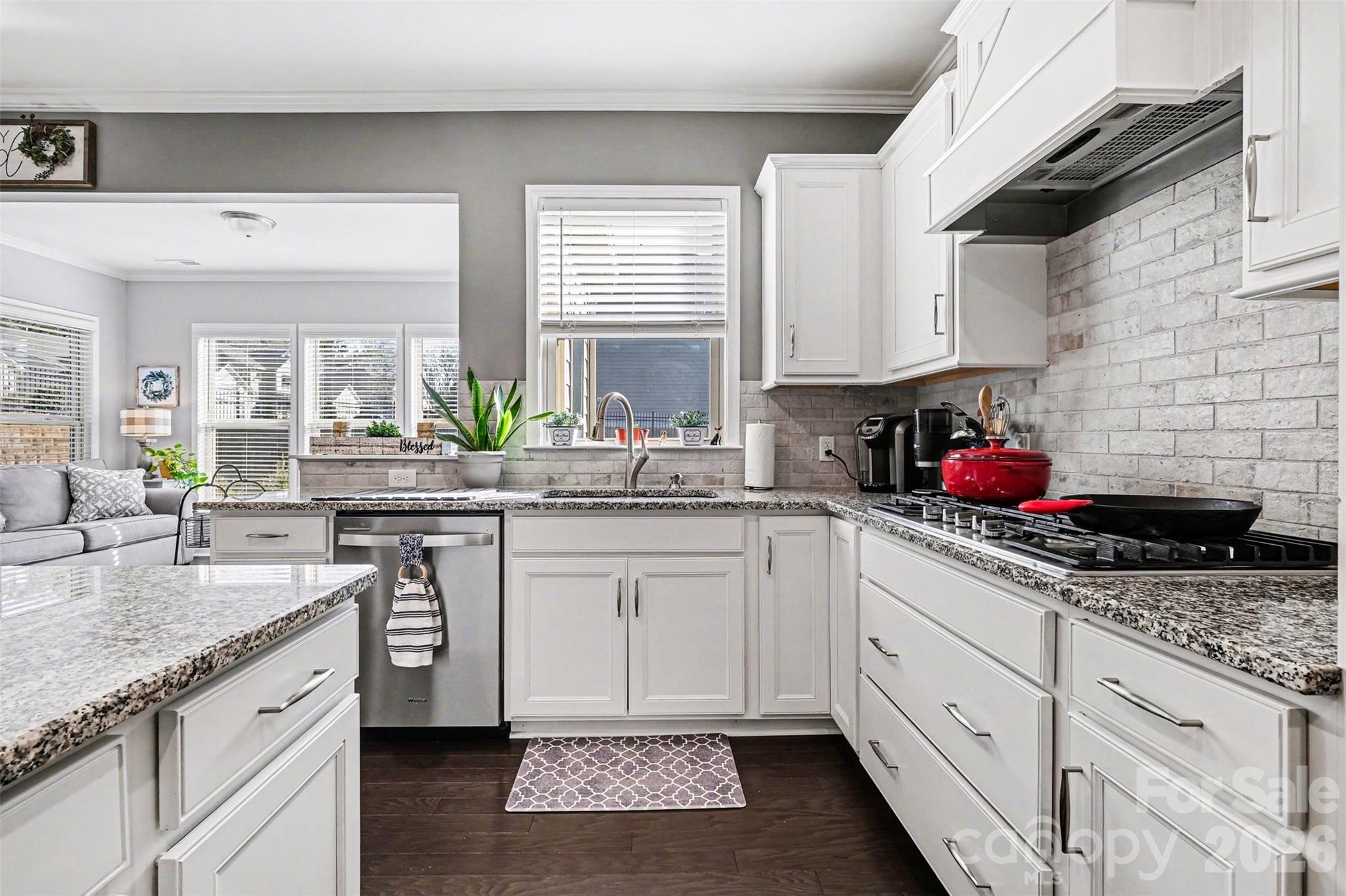 Queensbridge - Residential