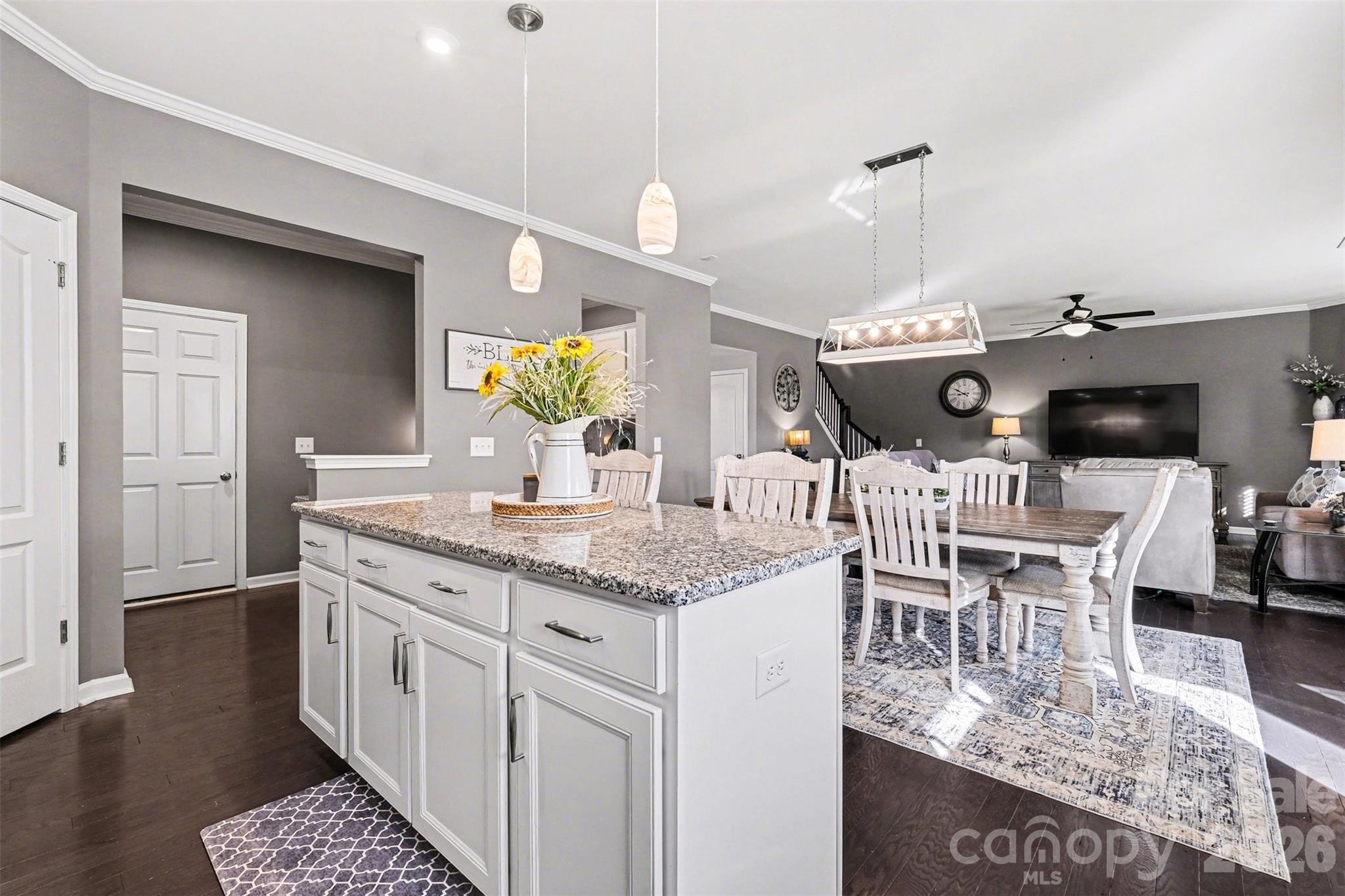 Queensbridge - Residential