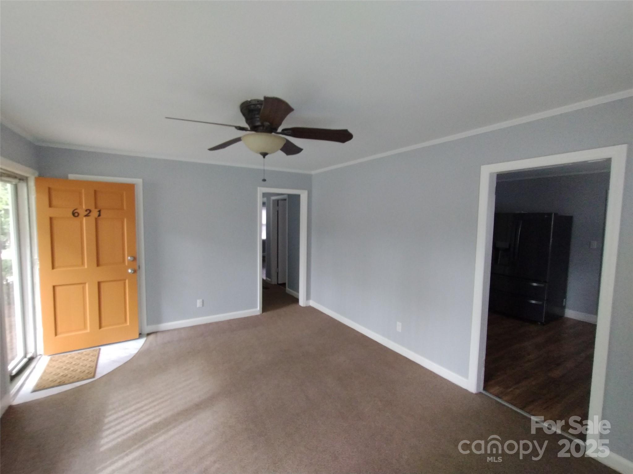 621 Reeves Court
