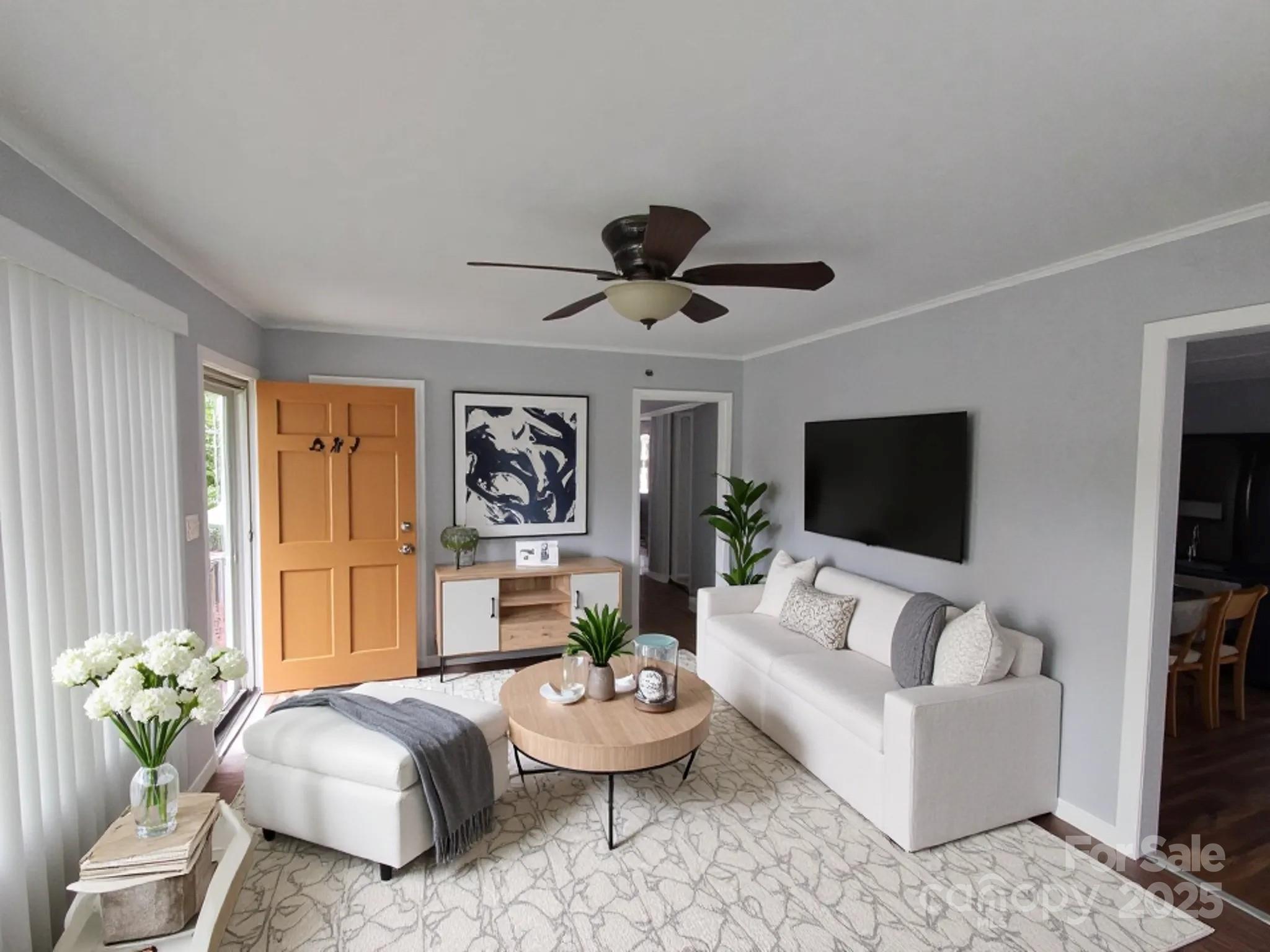 621 Reeves Court