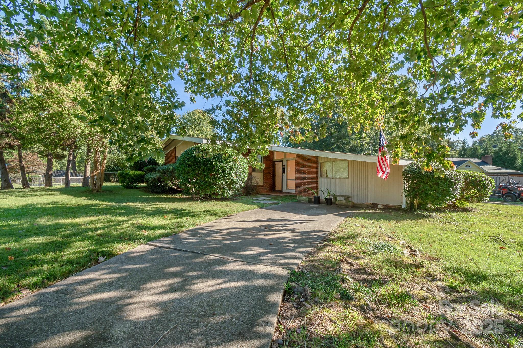 4101 Stacy Boulevard