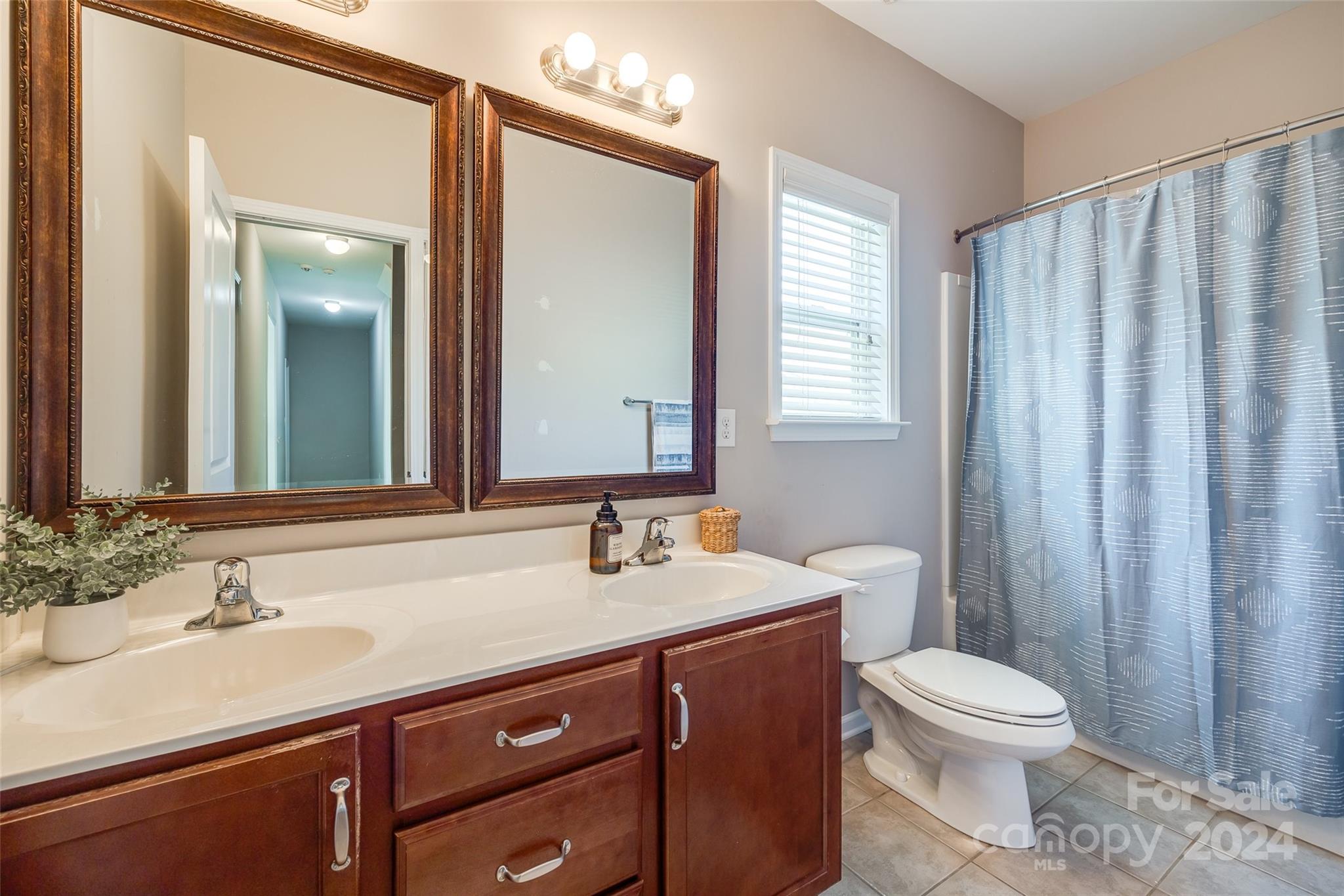 Lake Ridge - Residential