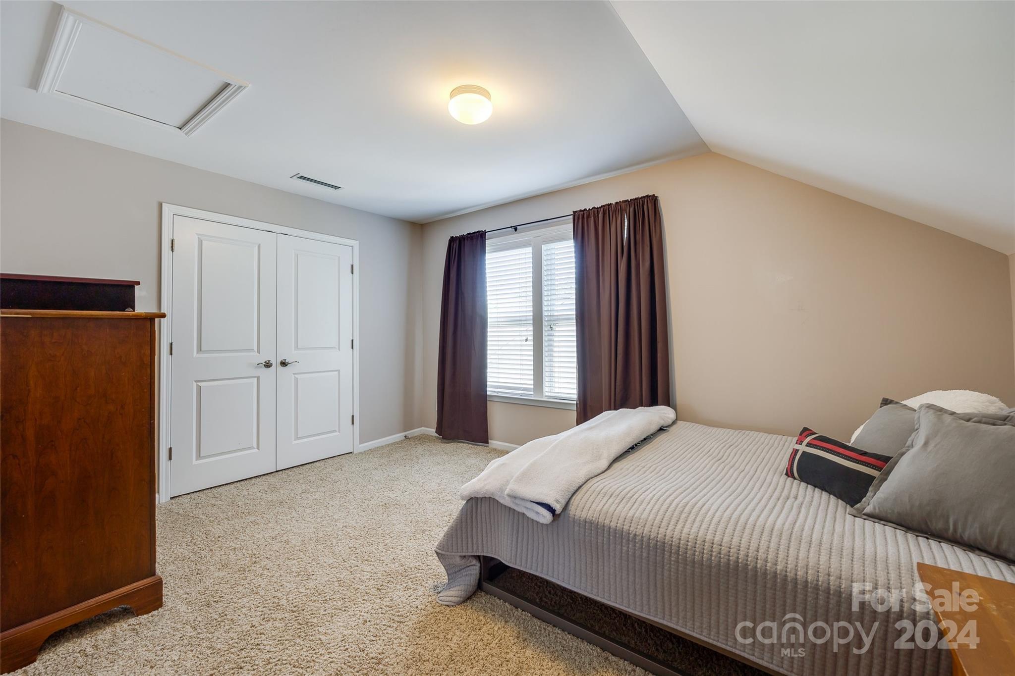 Lake Ridge - Residential