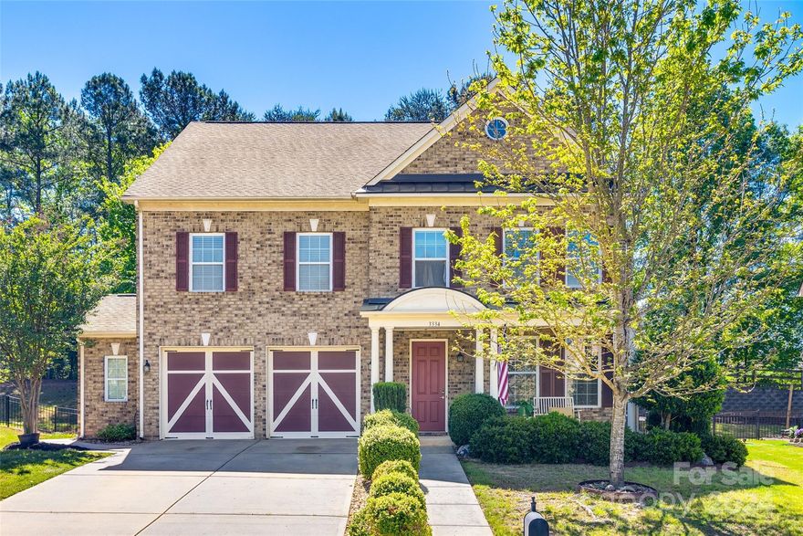 Lovely home in sought after Lake Ridge. Open floor plan and custom tile throughout the lower level. 1st floor features a guest suite, formal dining room, gourmet eat-in kitchen with stainless appliances, gorgeous leathered marble countertops and tile backsplash, butler’s pantry and drop zone. New flooring throughout main level. Spacious covered patio overlooks fully fenced lot with access to community walking trails. Upstairs you will find a primary suite with his & hers walk-in closets, fully renovated bathroom showcasing a frameless walk-in shower, freestanding tub and marble walls. 3 additional bedrooms, full bath, large bonus room, & laundry room complete the 2nd floor. 3rd floor has a bonus room, full bath and bedroom. This gem won't last and is move in ready! Lake Ridge is a fantastic community in an award winning school district with resort like amenities; this is one you don't want to miss! Close proximity to Lake Wylie, the Catawba River, the new Catawba Park and so much more!