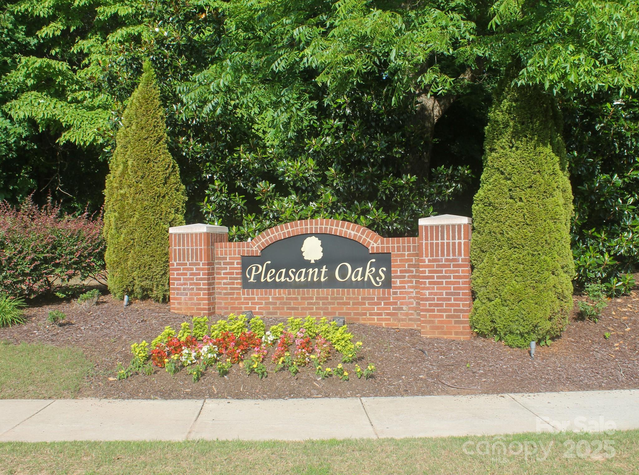 Pleasant Oaks - Residential