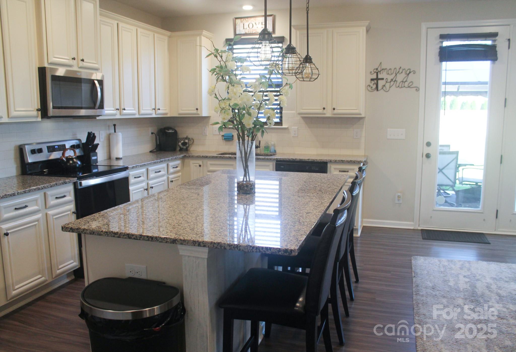 Pleasant Oaks - Residential