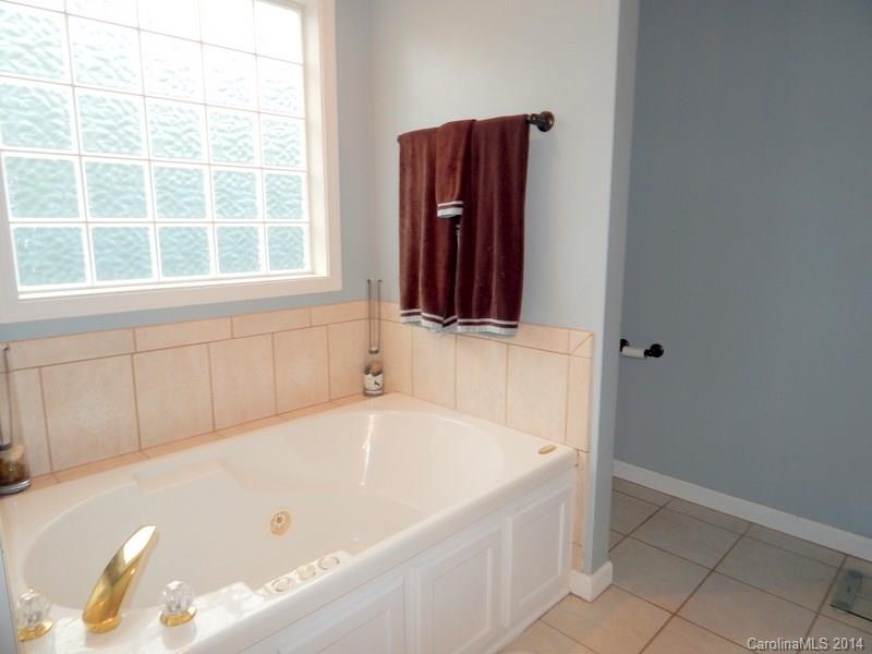 Eden Oaks - Residential