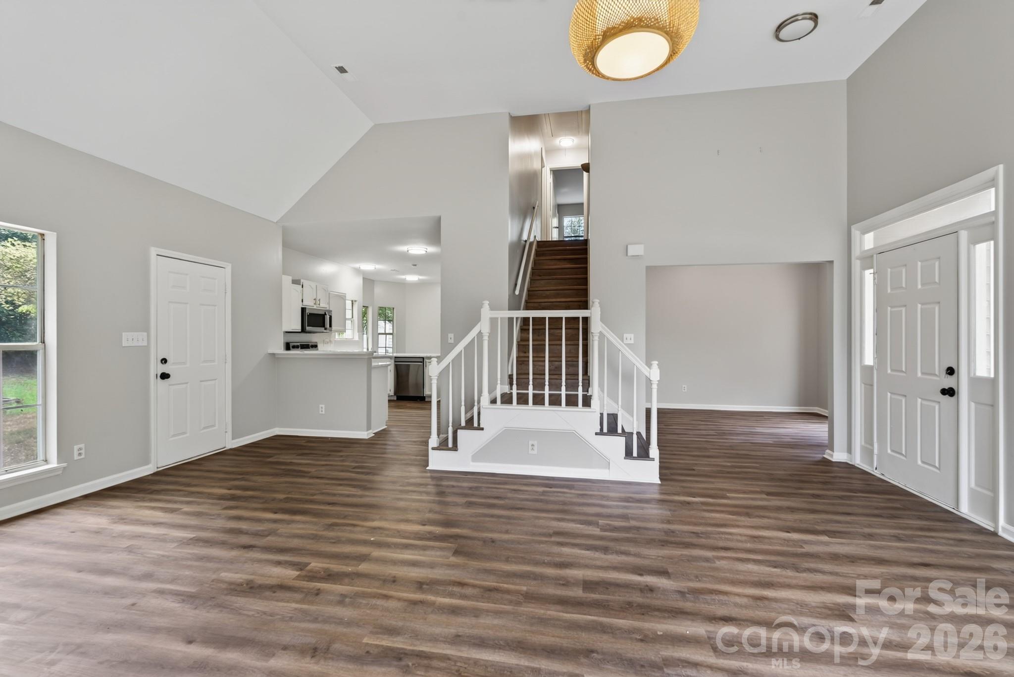 8511 Albury Walk Lane