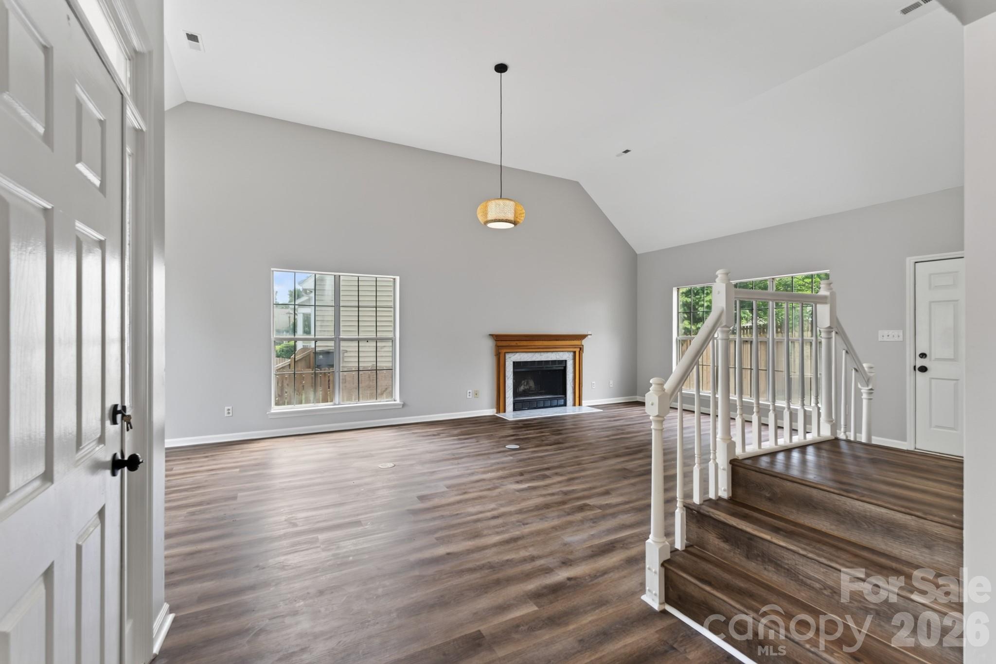 8511 Albury Walk Lane