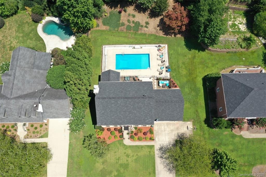 WOODMERE - Residential