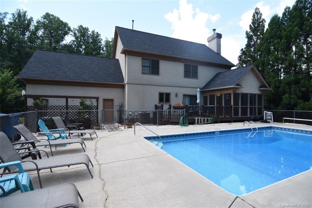 WOODMERE - Residential