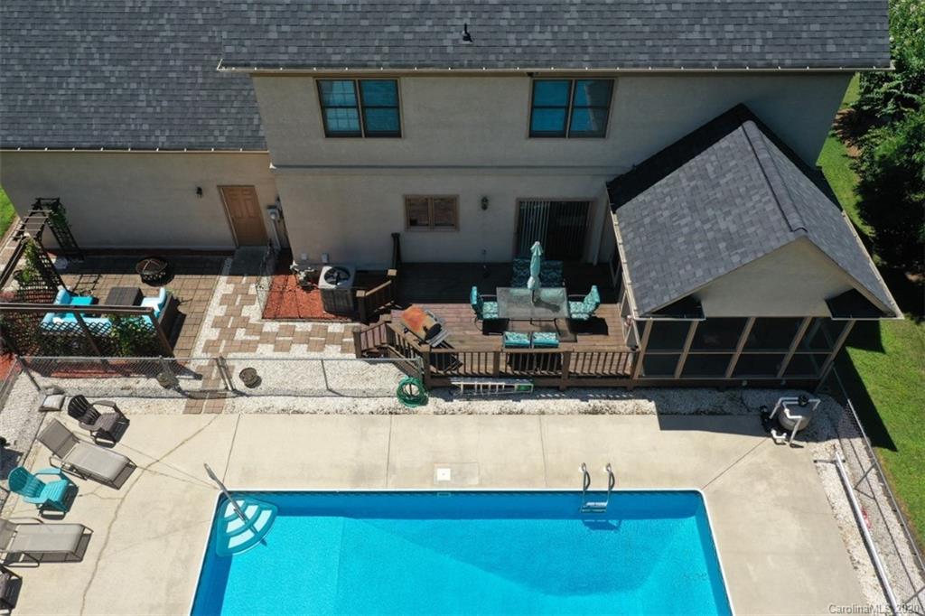 WOODMERE - Residential