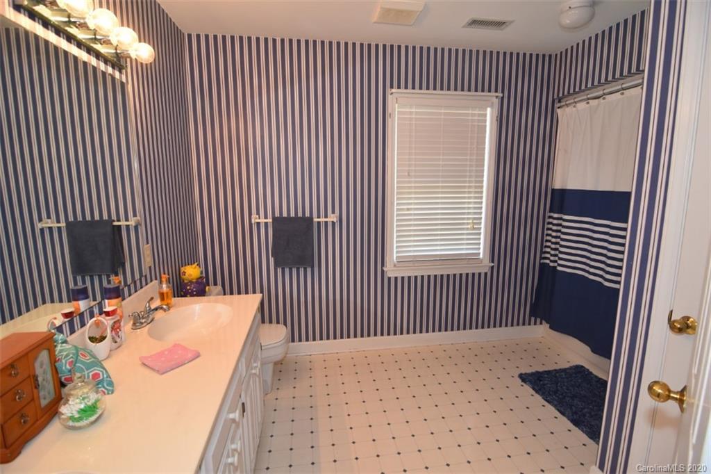 WOODMERE - Residential