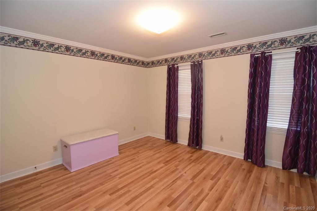 WOODMERE - Residential