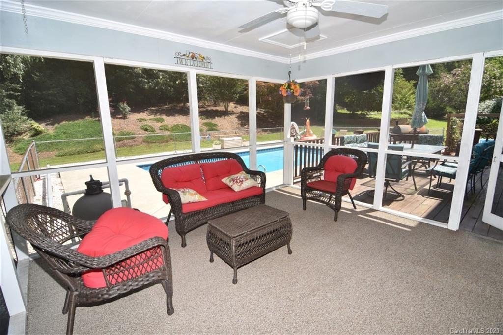 WOODMERE - Residential