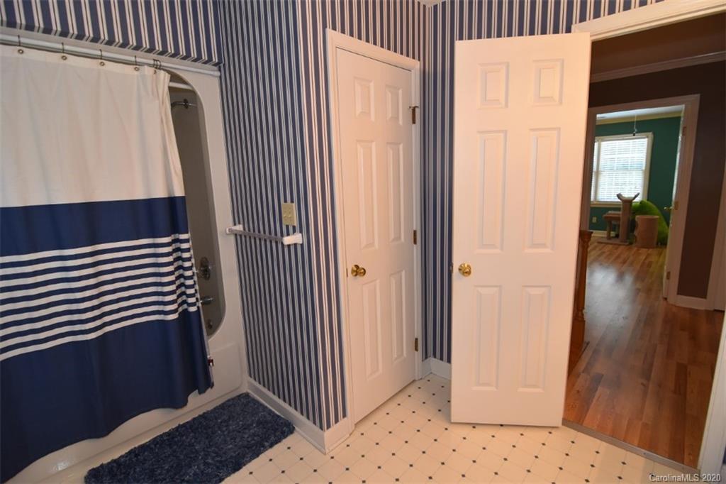 WOODMERE - Residential