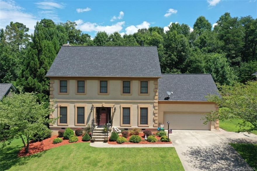 Beautiful 4 Bed/2.5 Bath home in Woodmere Northwest in Hickory. Relax on the spacious screened porch overlooking the large in-ground pool, back deck and patio area! Spacious rooms, formal den & dining room. Large kitchen with island and ample storage. Main level laundry room. The upper level offers 4 bedrooms & 2 full baths as well as attic storage. The master bedroom features its own private bath with separate vanities and a large walk in closet. Beautiful landscaped yard perfect for relaxing and entertaining!