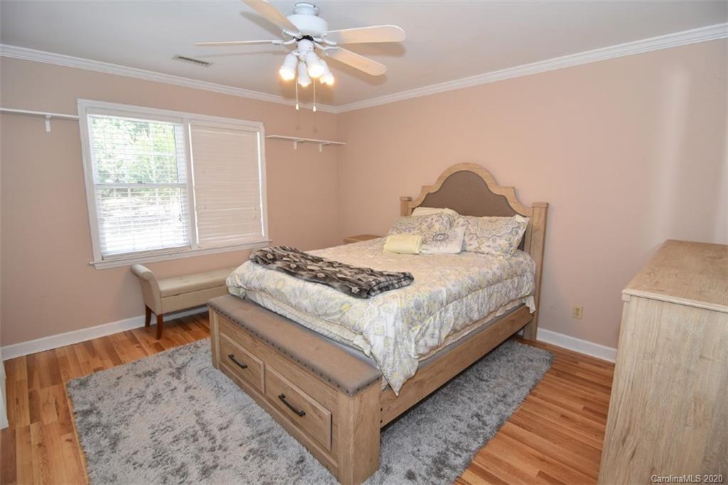 WOODMERE - Residential