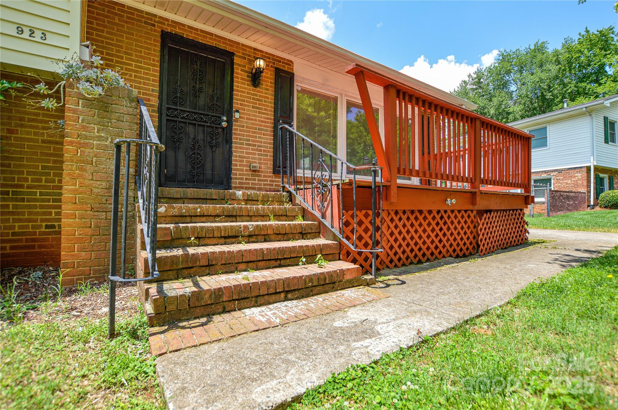 923 Yuma Street