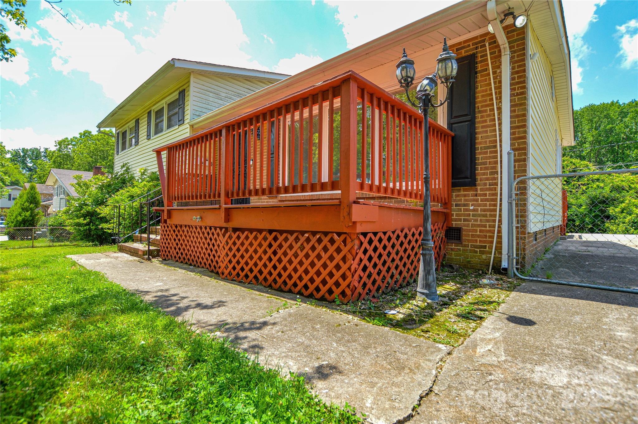 923 Yuma Street