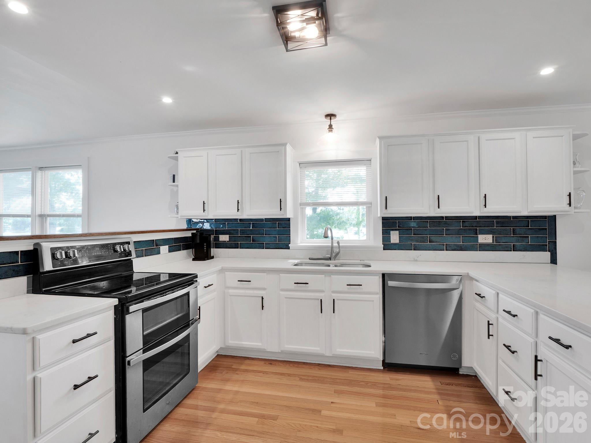 1513 Molly Creek Circle