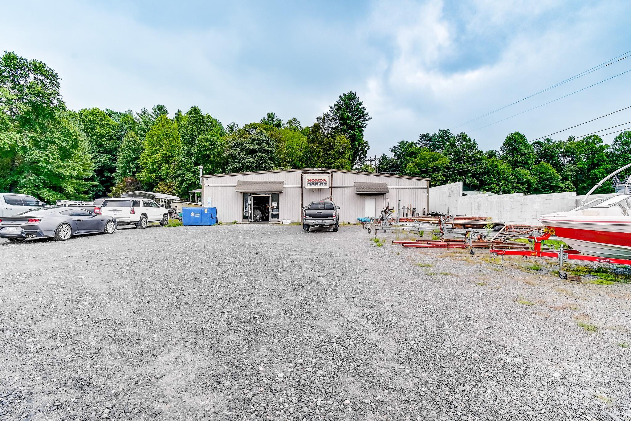 19&21 Upper Glade Creek Road