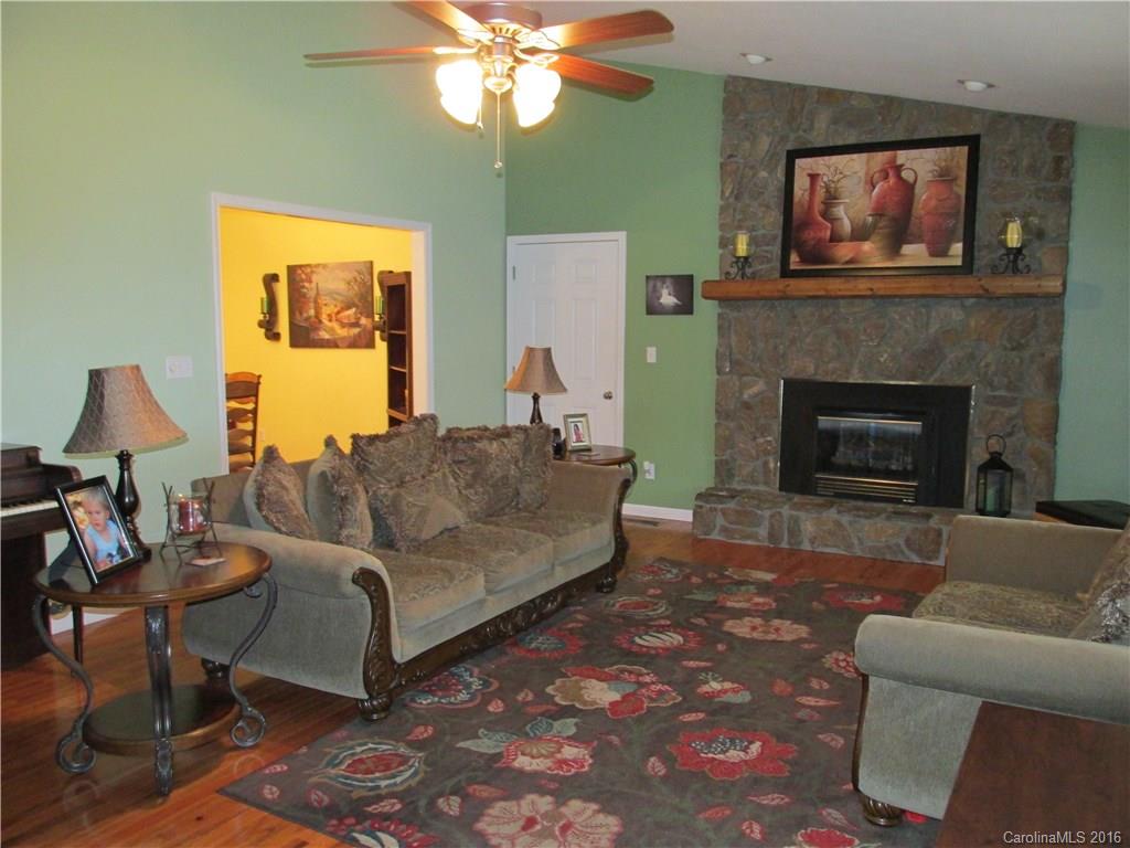Laurel Springs Estates - Residential