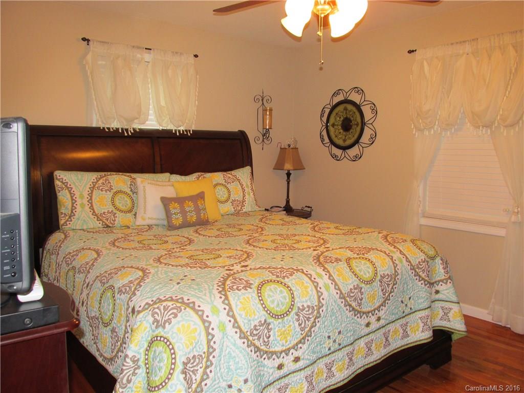 Laurel Springs Estates - Residential