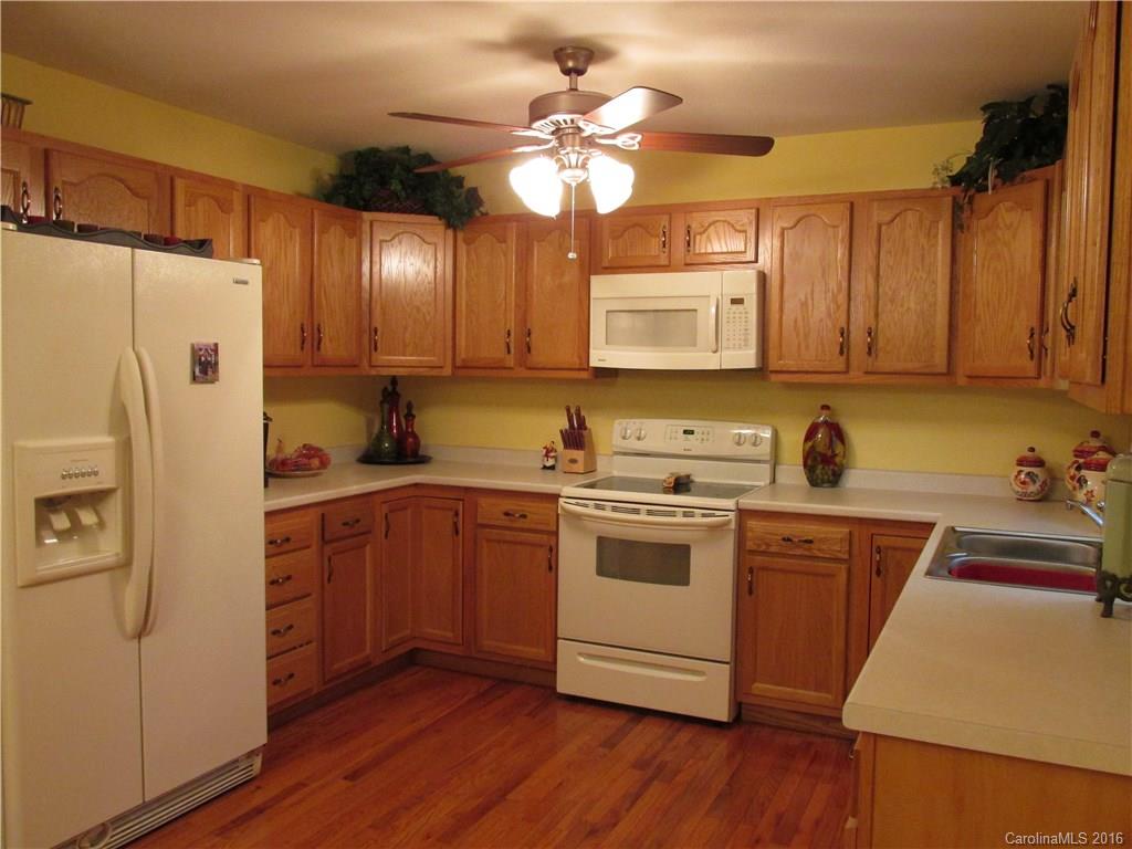 Laurel Springs Estates - Residential