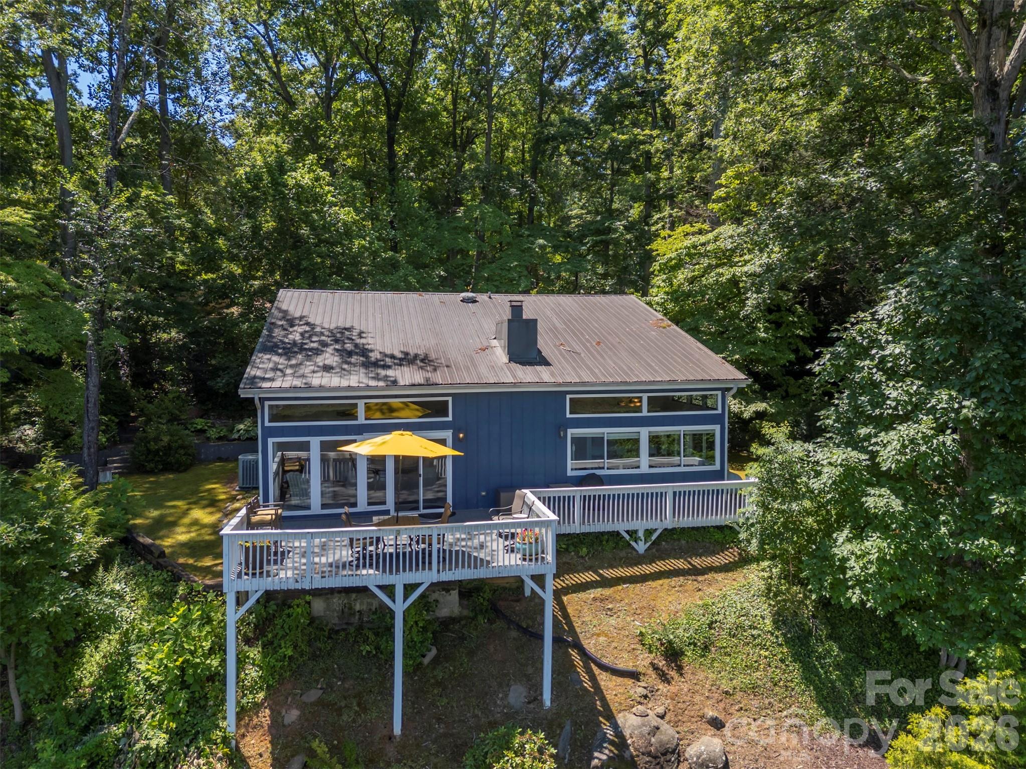 377 Kingswood Drive