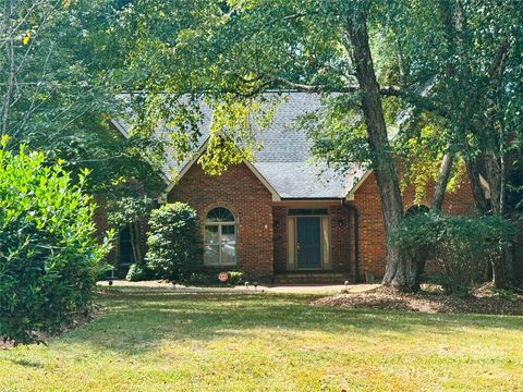 Photo of 4121 Olde Roxbury Drive, Matthews, NC 28105 (MLS # 4302532)