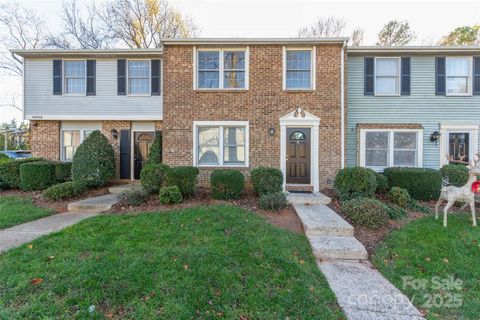 9464 Lexington Circle B Charlotte NC 28213