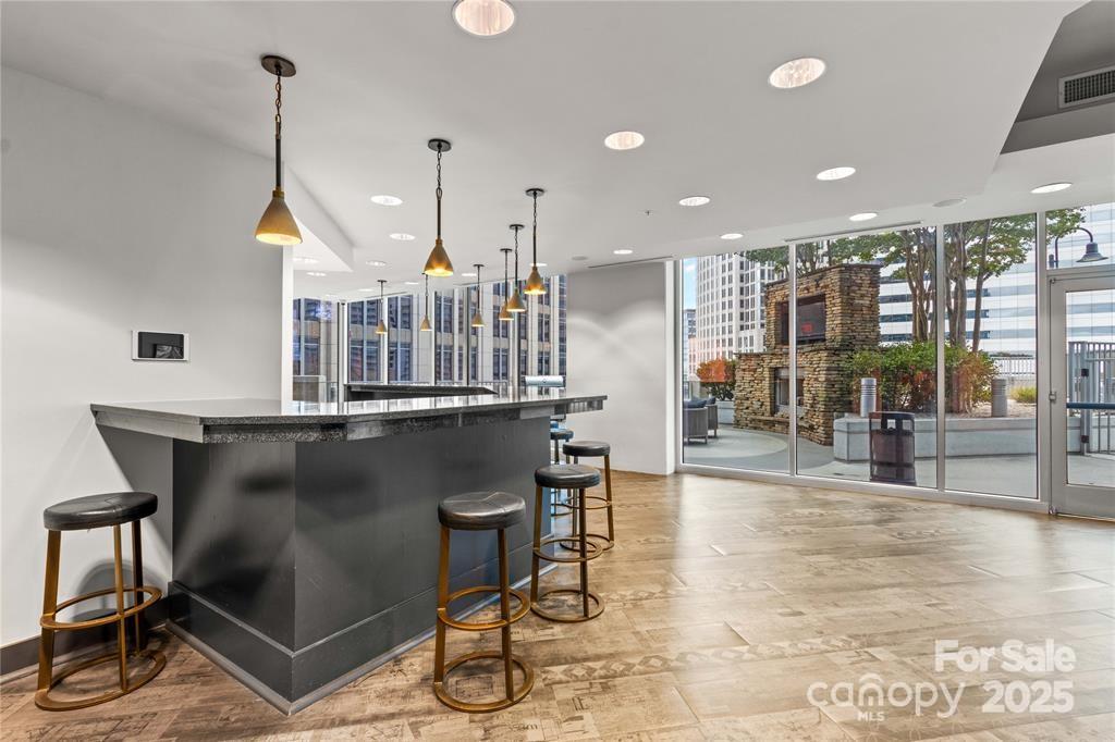 Avenue Condominiums - Residential