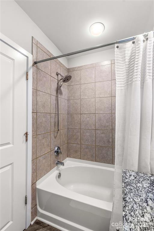 Avenue Condominiums - Residential