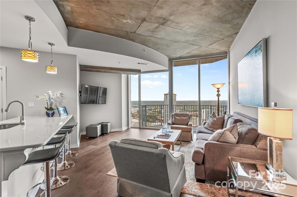 Avenue Condominiums - Residential