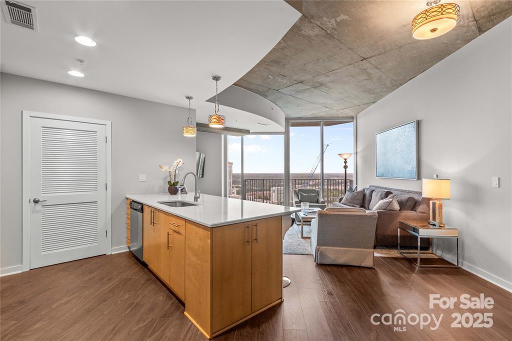 Avenue Condominiums - Residential