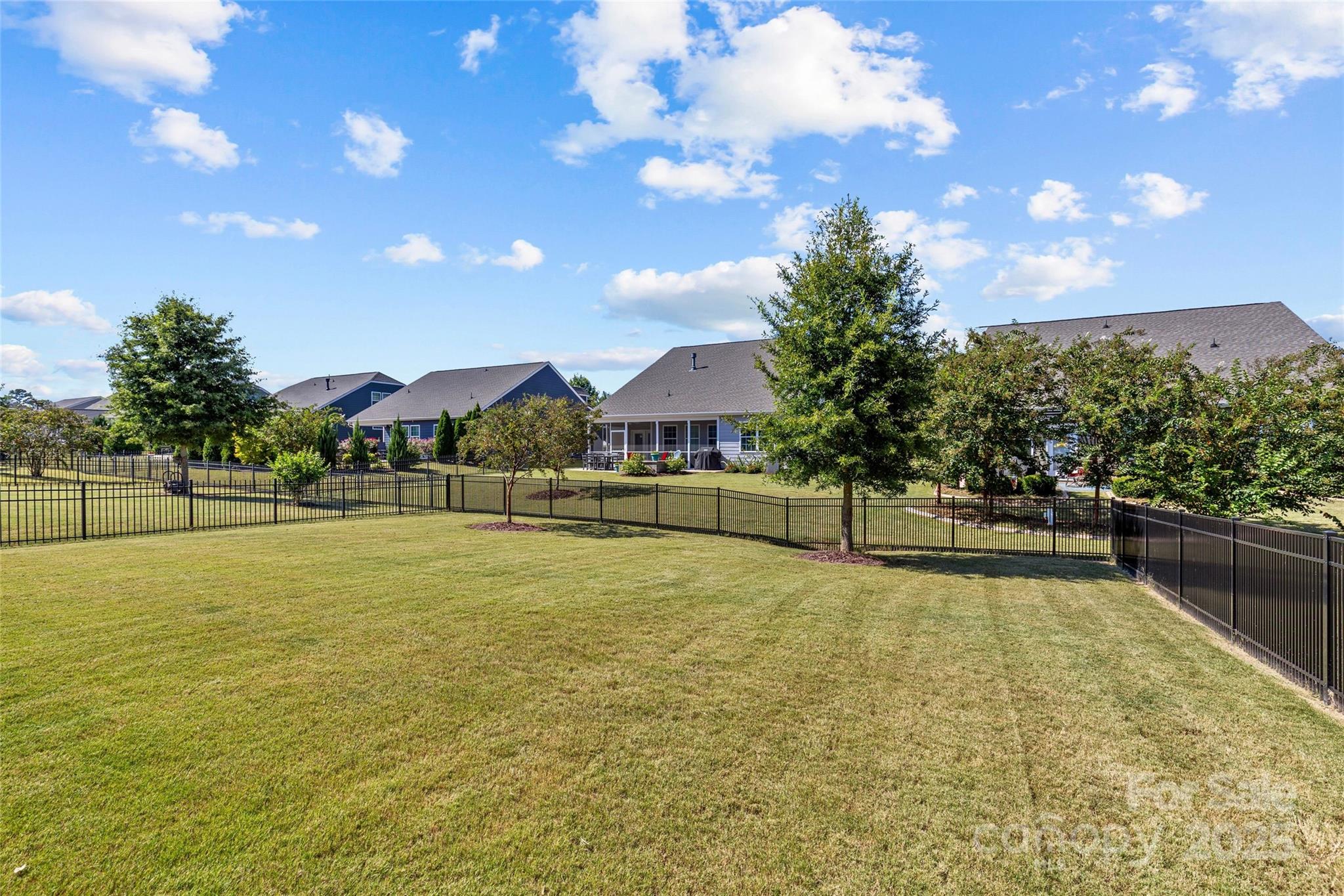 Tree Tops - Residential