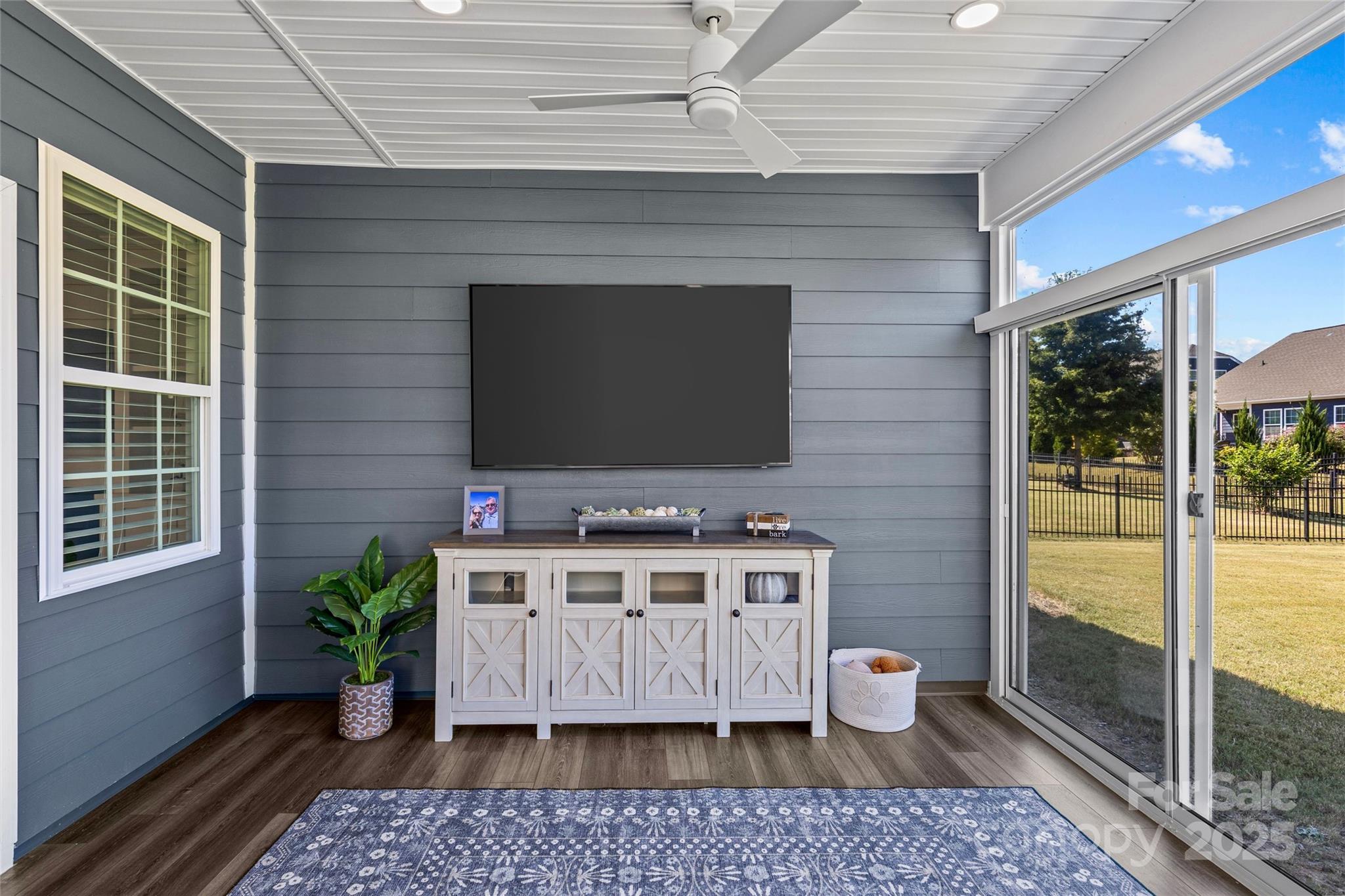 Tree Tops - Residential