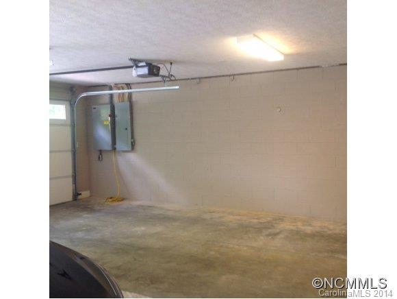 Oak Woods - Residential