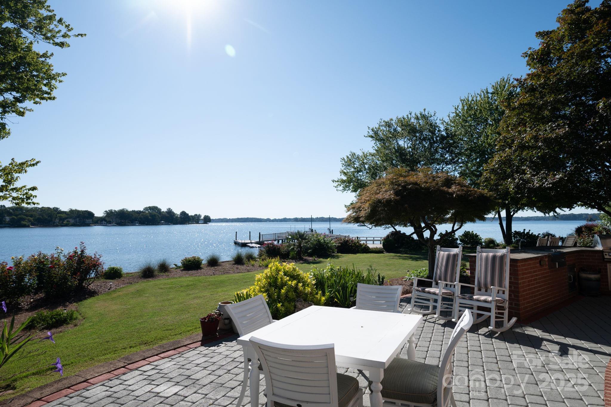 The Peninsula - Residential