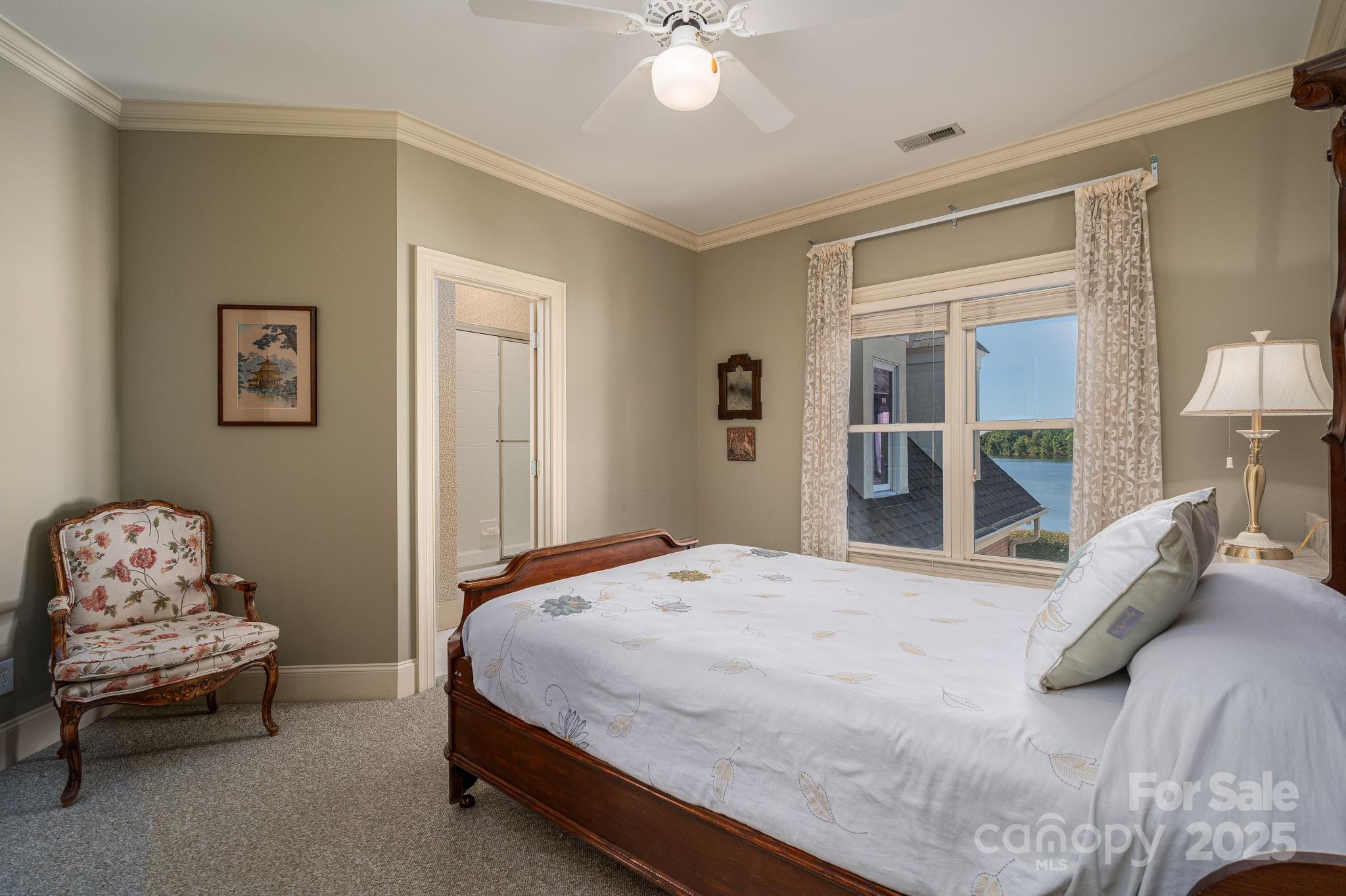 The Peninsula - Residential