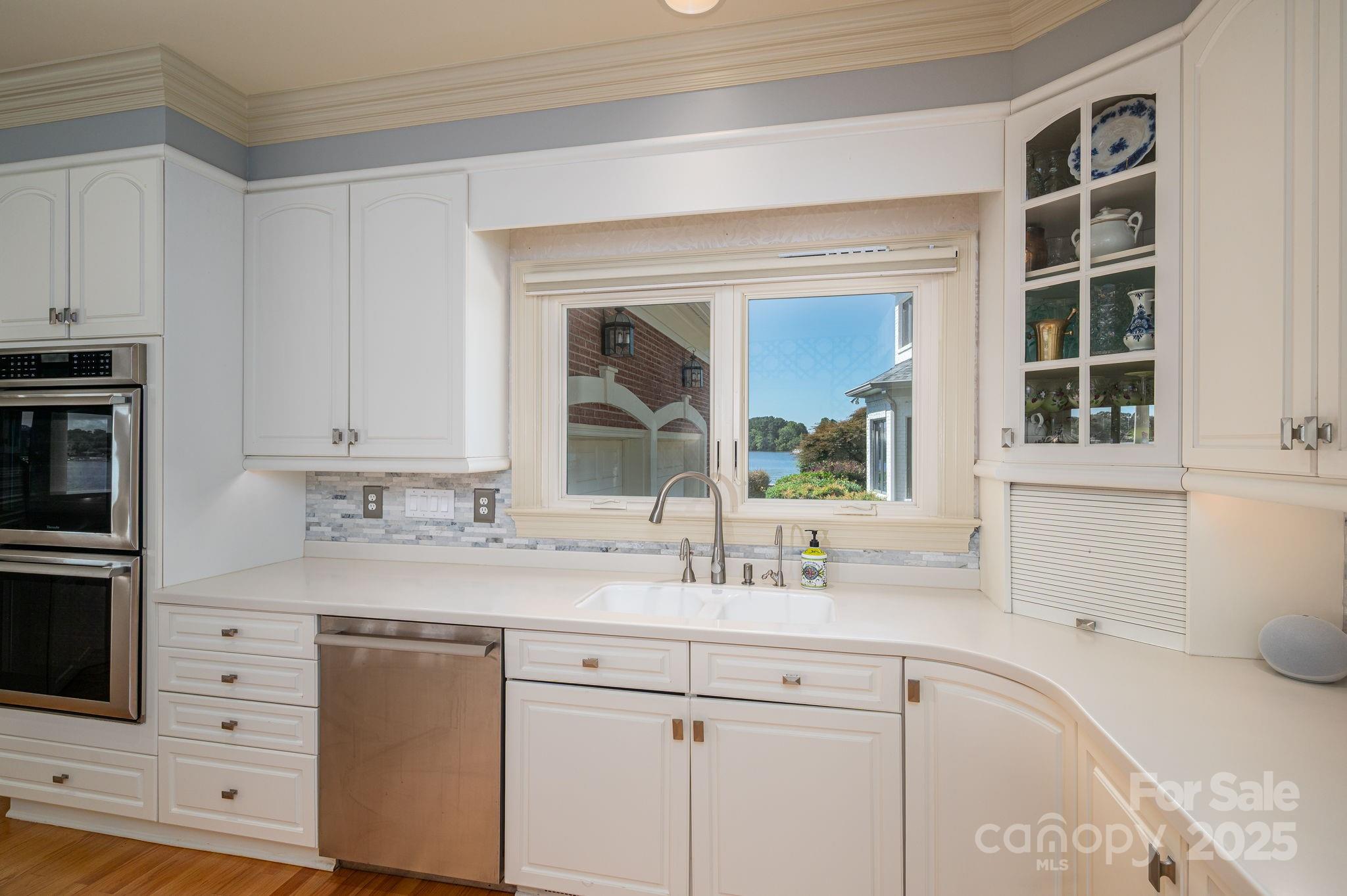 The Peninsula - Residential