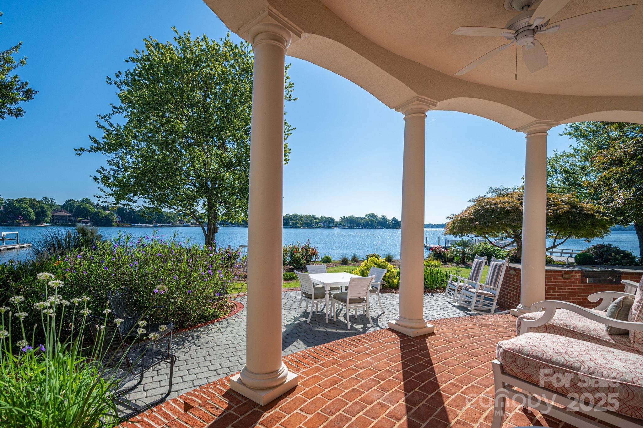 The Peninsula - Residential