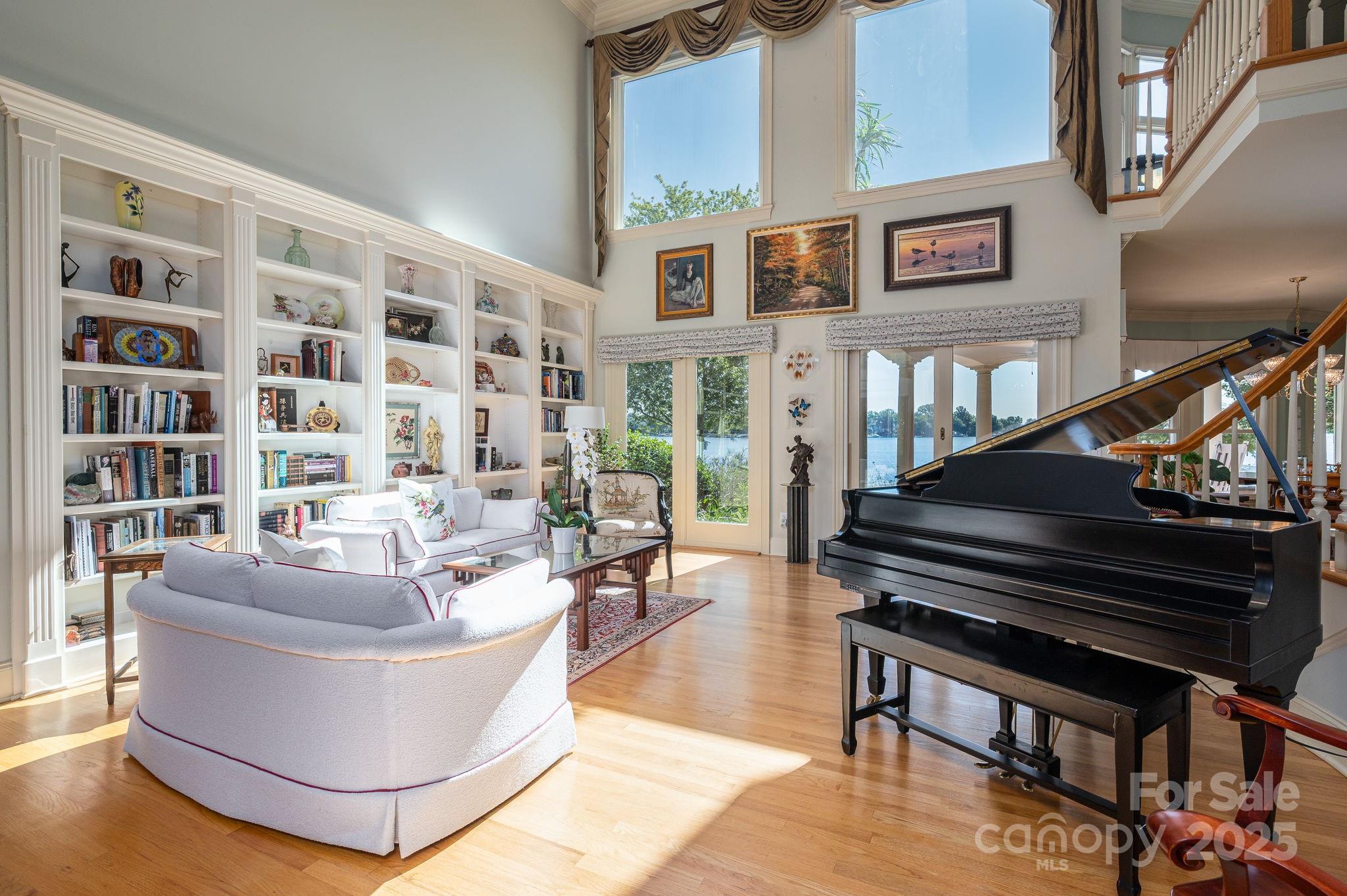 The Peninsula - Residential